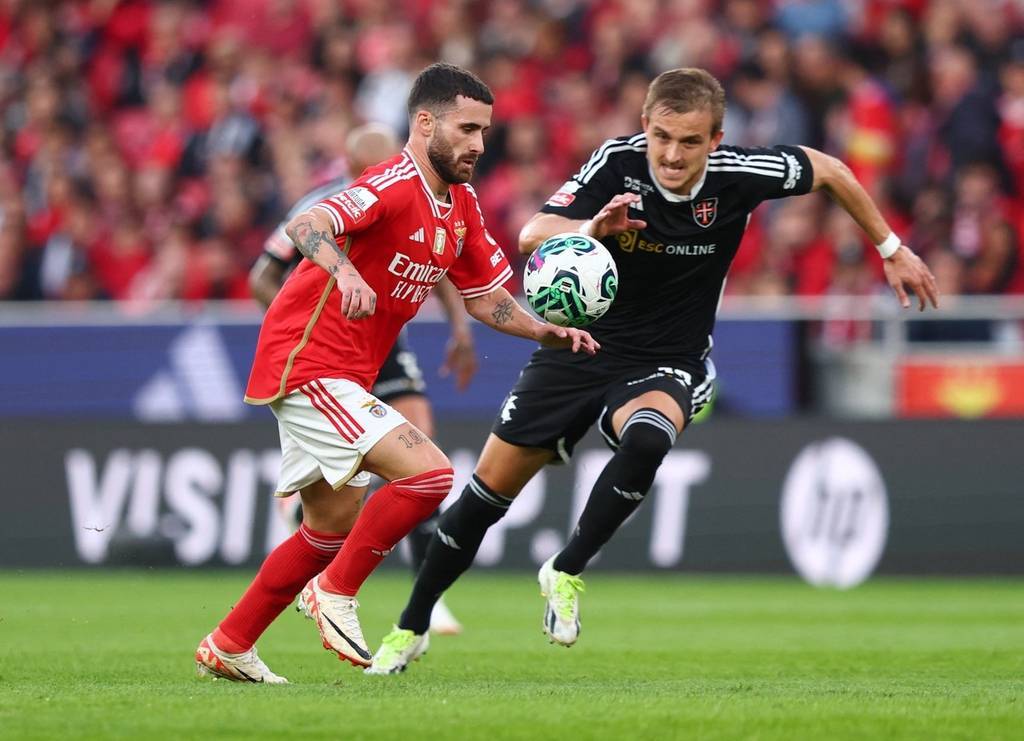 包含克罗托内主场战平热那亚,联赛保持不败的词条 包含克罗托内主场战平热那亚,联赛保持不败的词条