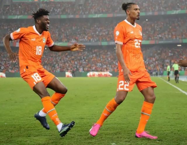 尼日利亚挑落埃及,非洲杯赛况激烈 尼日利亚挑落埃及,非洲杯赛况激烈