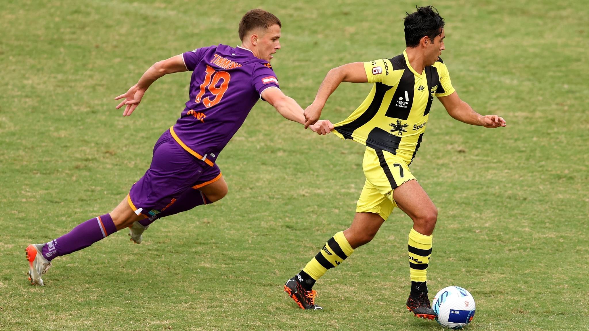 德甲劲旅门兴俱乐部宣布引进新外援提升实力的简单介绍