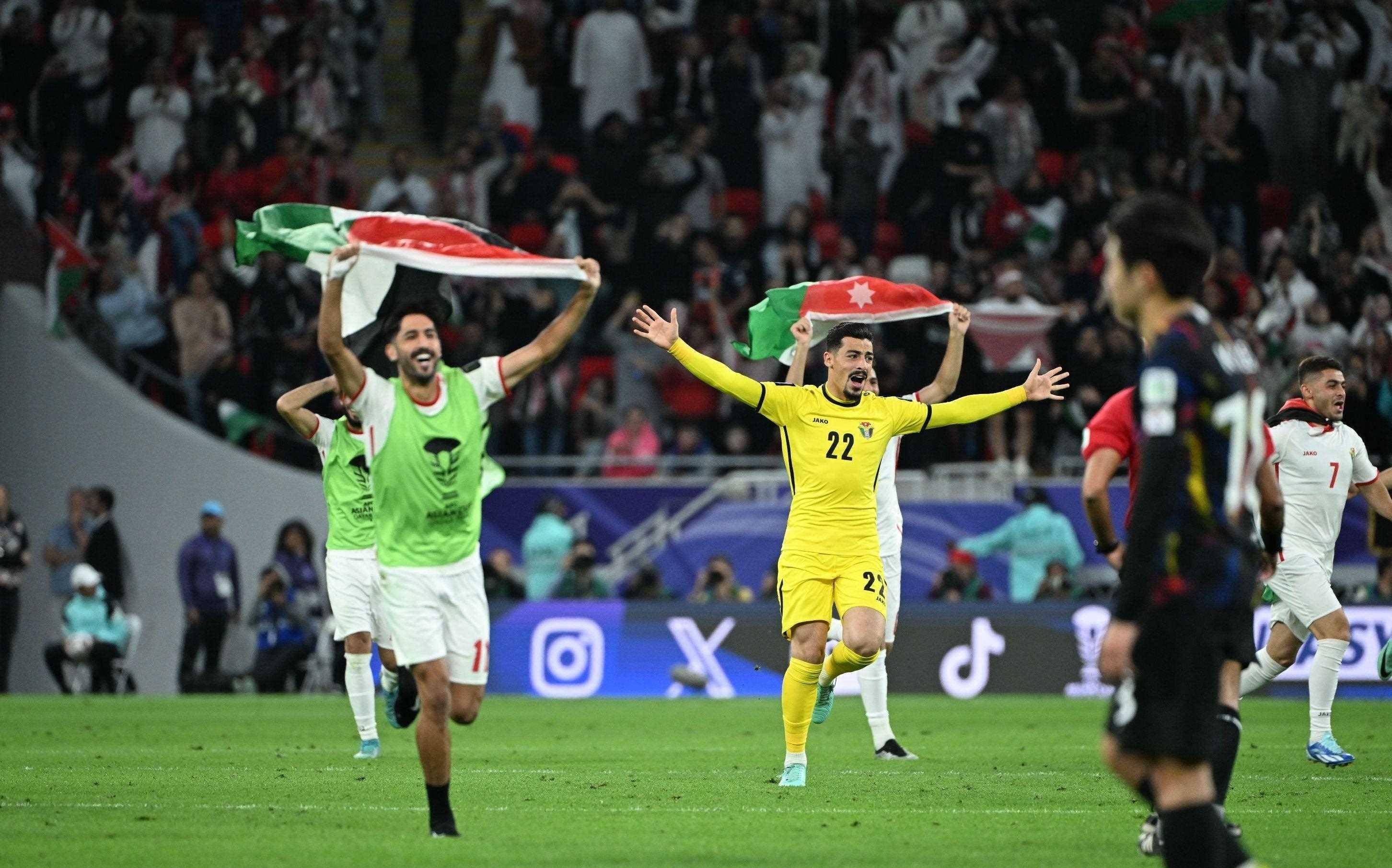 以胜利为信念!东亚球队决战 以胜利为信念!东亚球队决战