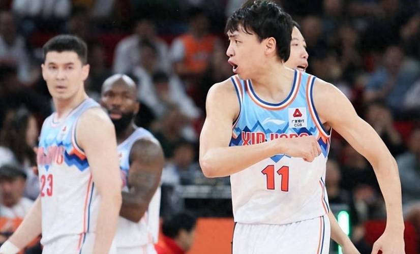 关键时刻,球员挺身而出实现逆转 关键时刻,球员挺身而出实现逆转