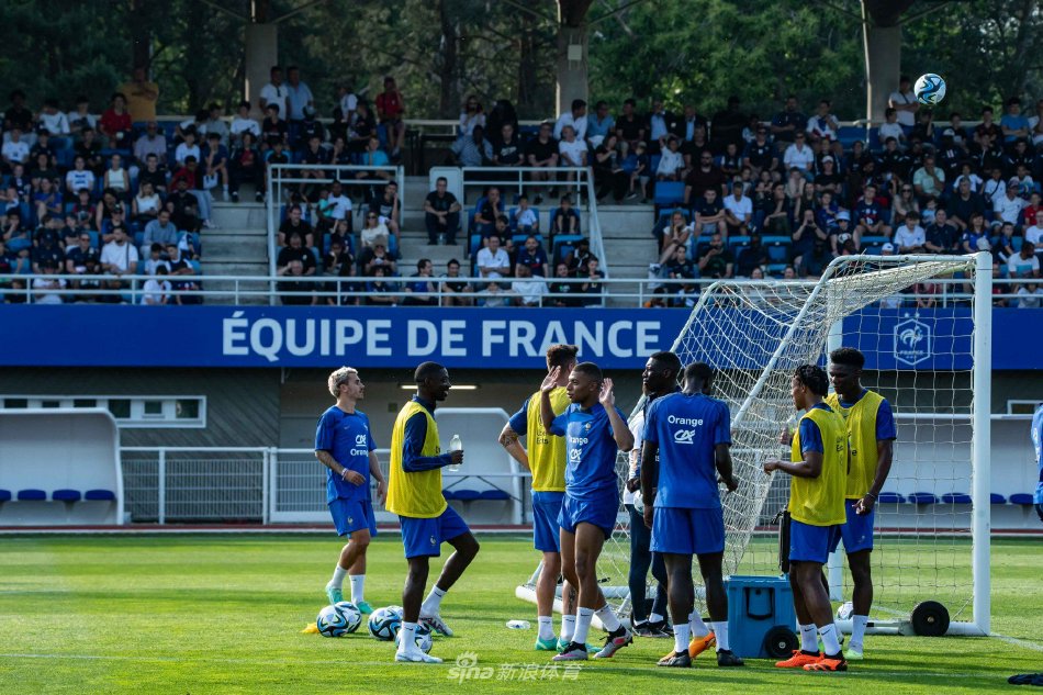 包含欧洲杯资格赛明日大战,球队备战饱满的词条 包含欧洲杯资格赛明日大战,球队备战饱满的词条