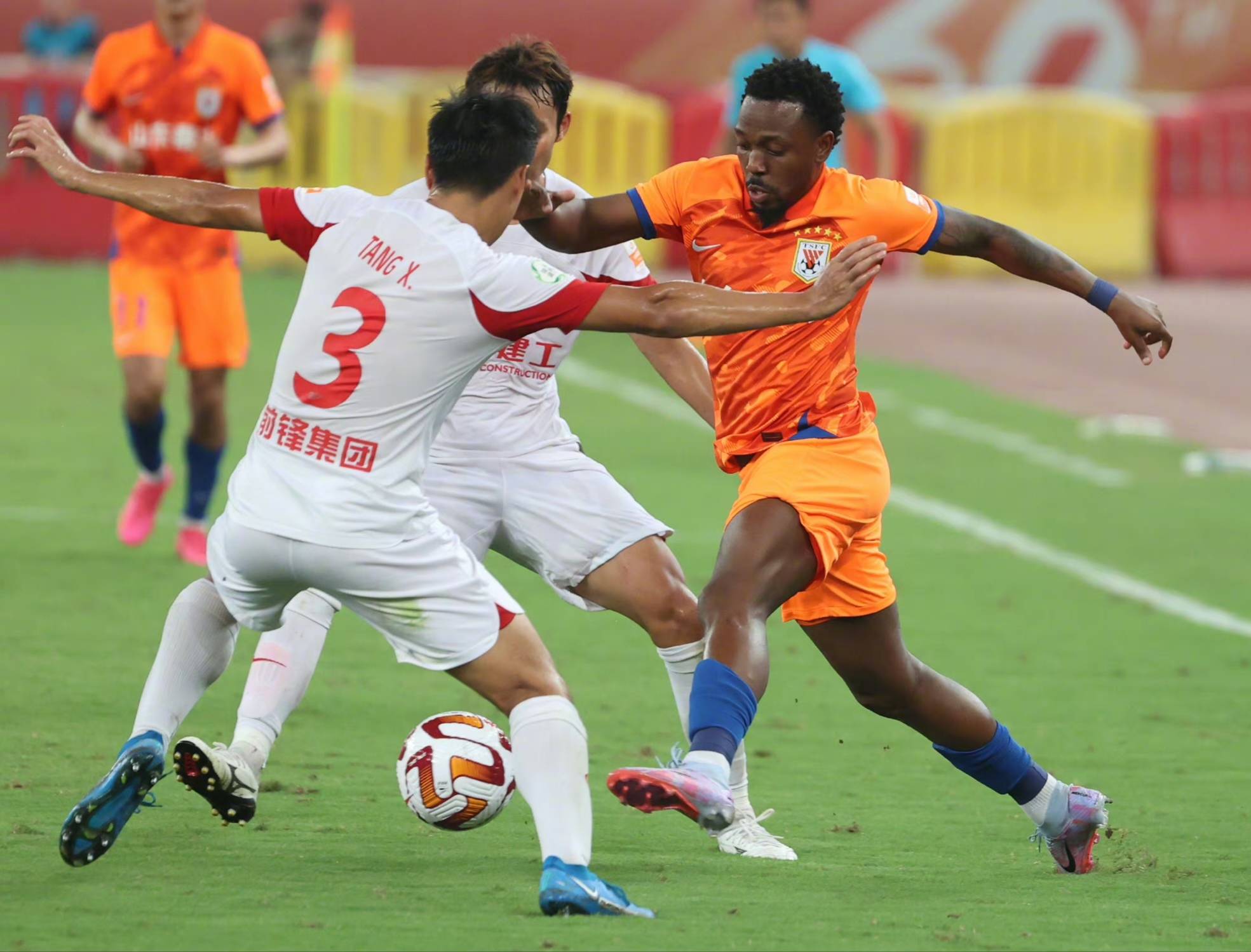 包含队内核心球员将决定比赛走势!河南对阵北京,谁将胜出?的词条 包含队内核心球员将决定比赛走势!河南对阵北京,谁将胜出?的词条