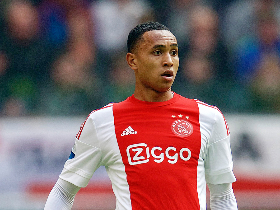 关于阿贾克斯创造奇迹,球队士气高涨的信息 关于阿贾克斯创造奇迹,球队士气高涨的信息