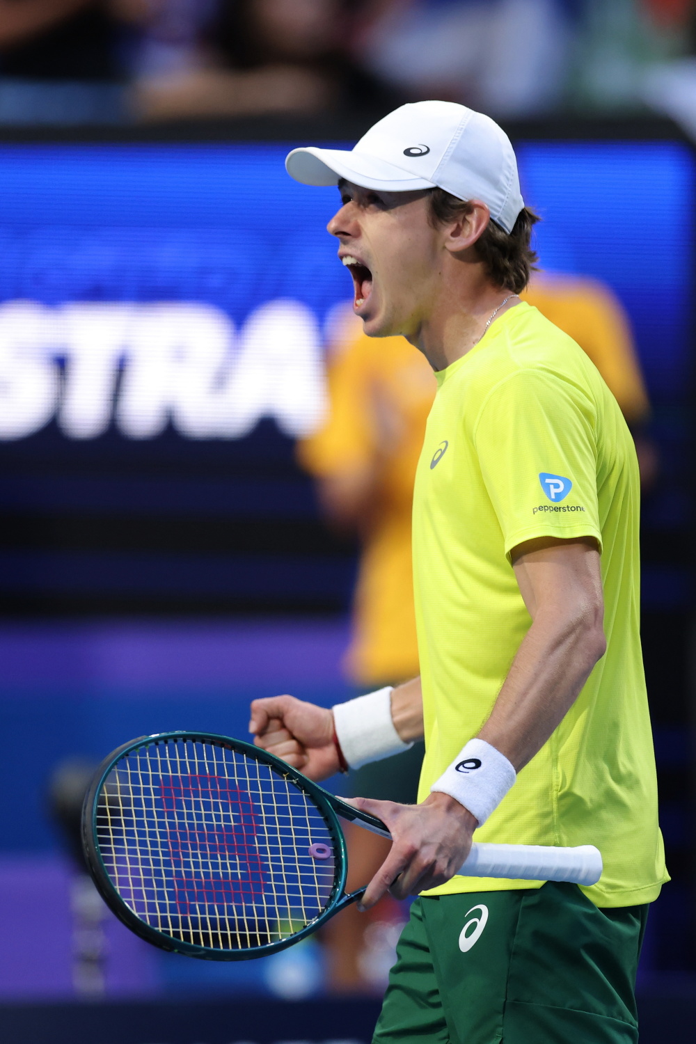 塞尔维亚队在比赛中遭遇对手反扑 塞尔维亚队在比赛中遭遇对手反扑