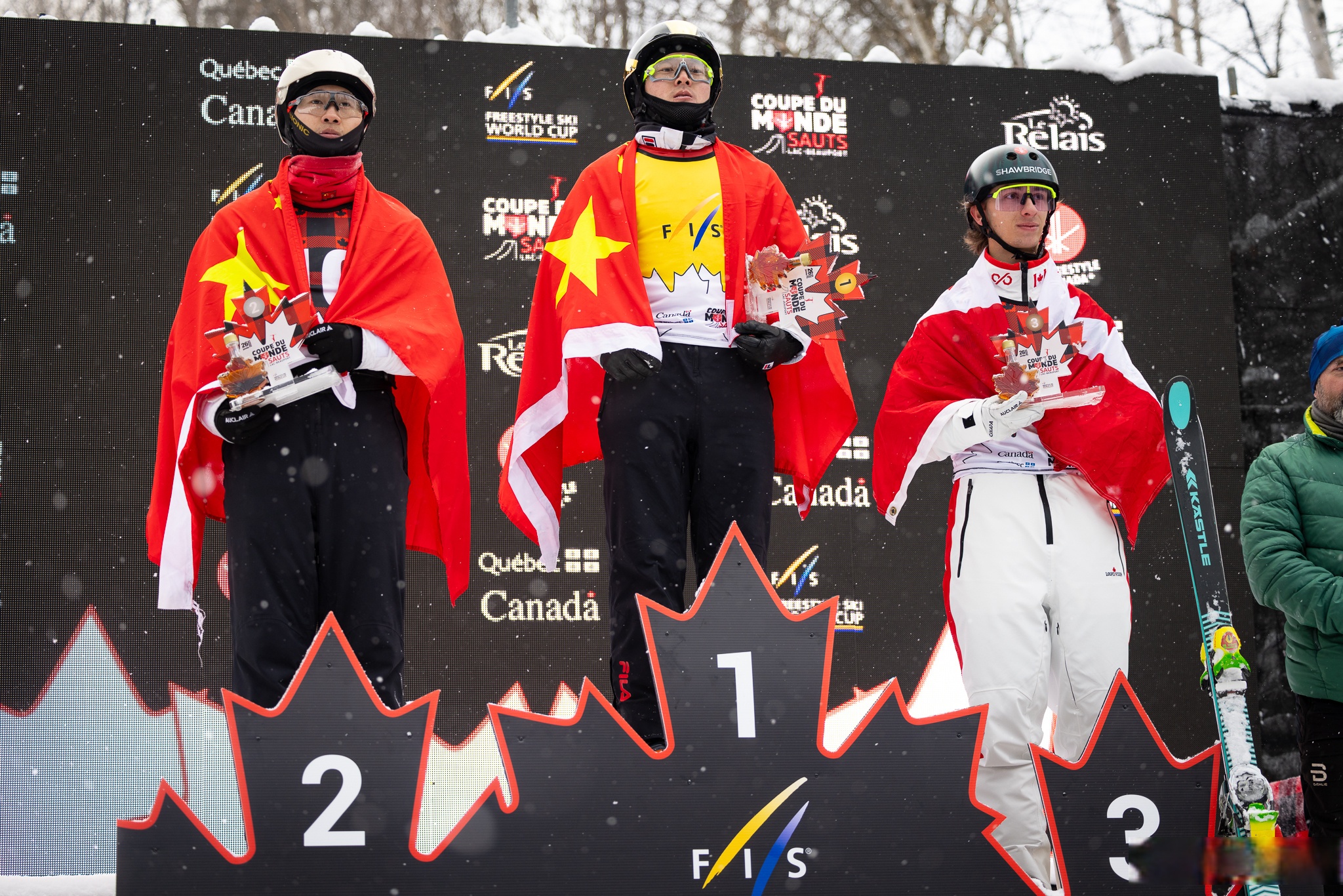 国际杯赛事激情升温,瞬间定胜负的简单介绍 国际杯赛事激情升温,瞬间定胜负的简单介绍