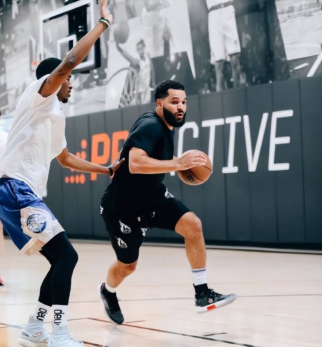 包含火箭控卫双核表现稳定，球队逐渐找回节奏的词条