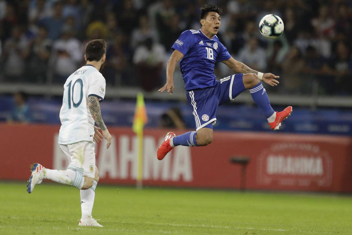 哥伦比亚女子足球盛事掀起轰动的简单介绍 哥伦比亚女子足球盛事掀起轰动的简单介绍