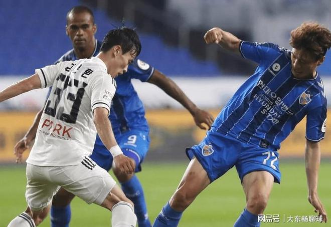 包含大比分击败对手，实力榜上有名赢尽人心的词条