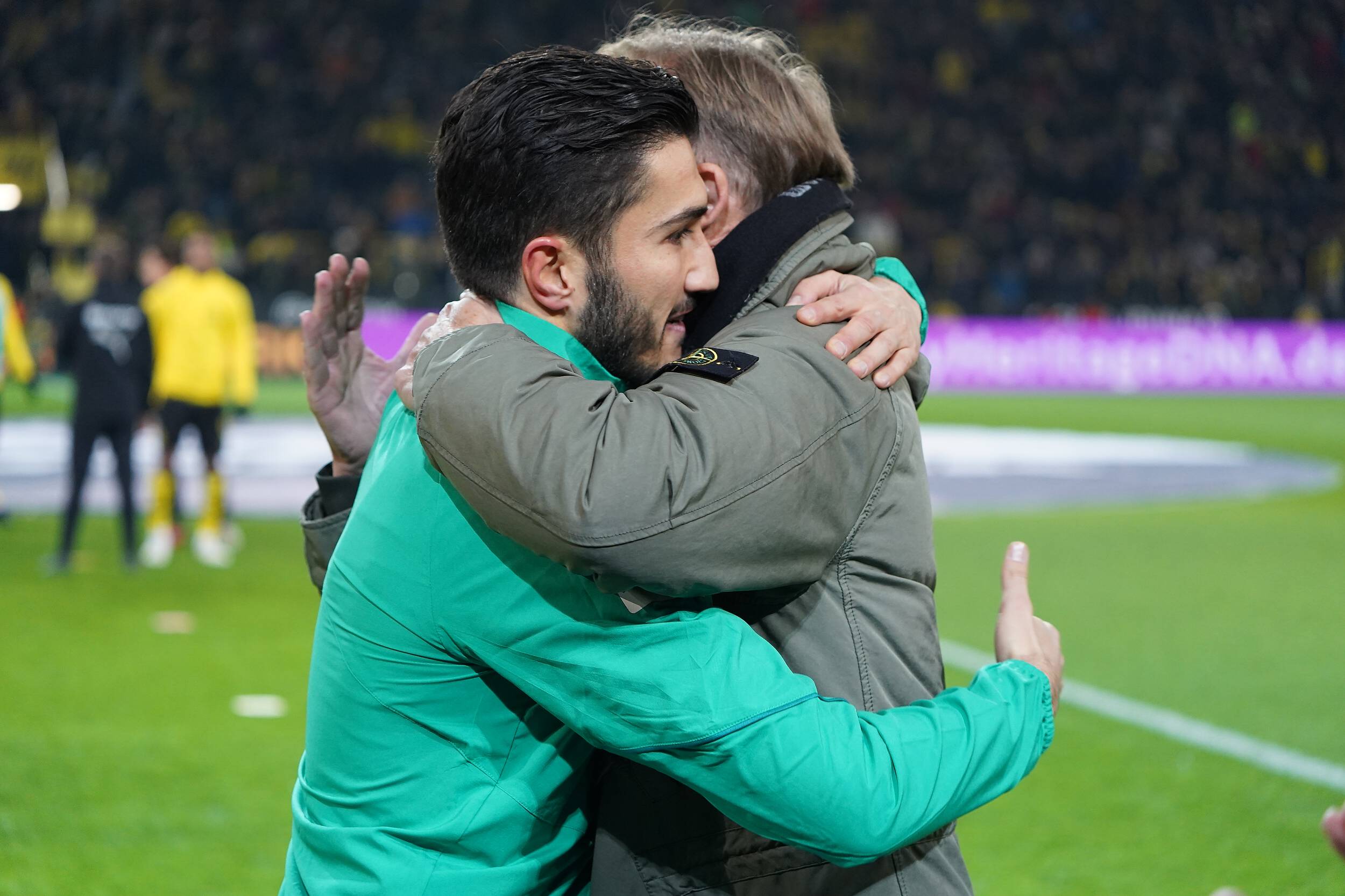 关于汉堡退役名将宣布重返球场参与教练团队的信息 关于汉堡退役名将宣布重返球场参与教练团队的信息