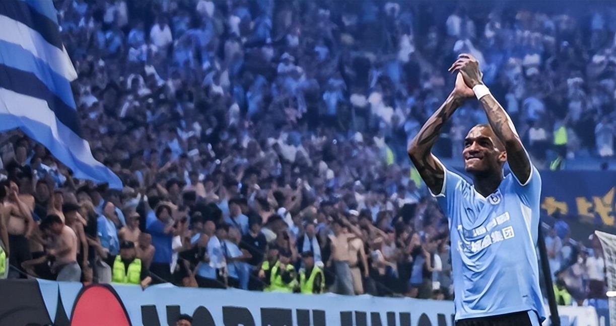 新晋球星表现抢眼,引发球迷热议和赞誉的简单介绍 新晋球星表现抢眼,引发球迷热议和赞誉的简单介绍