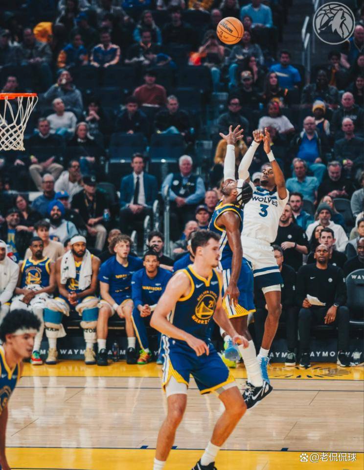 公牛硬仗取胜灰熊，戈贝尔成为关键先生