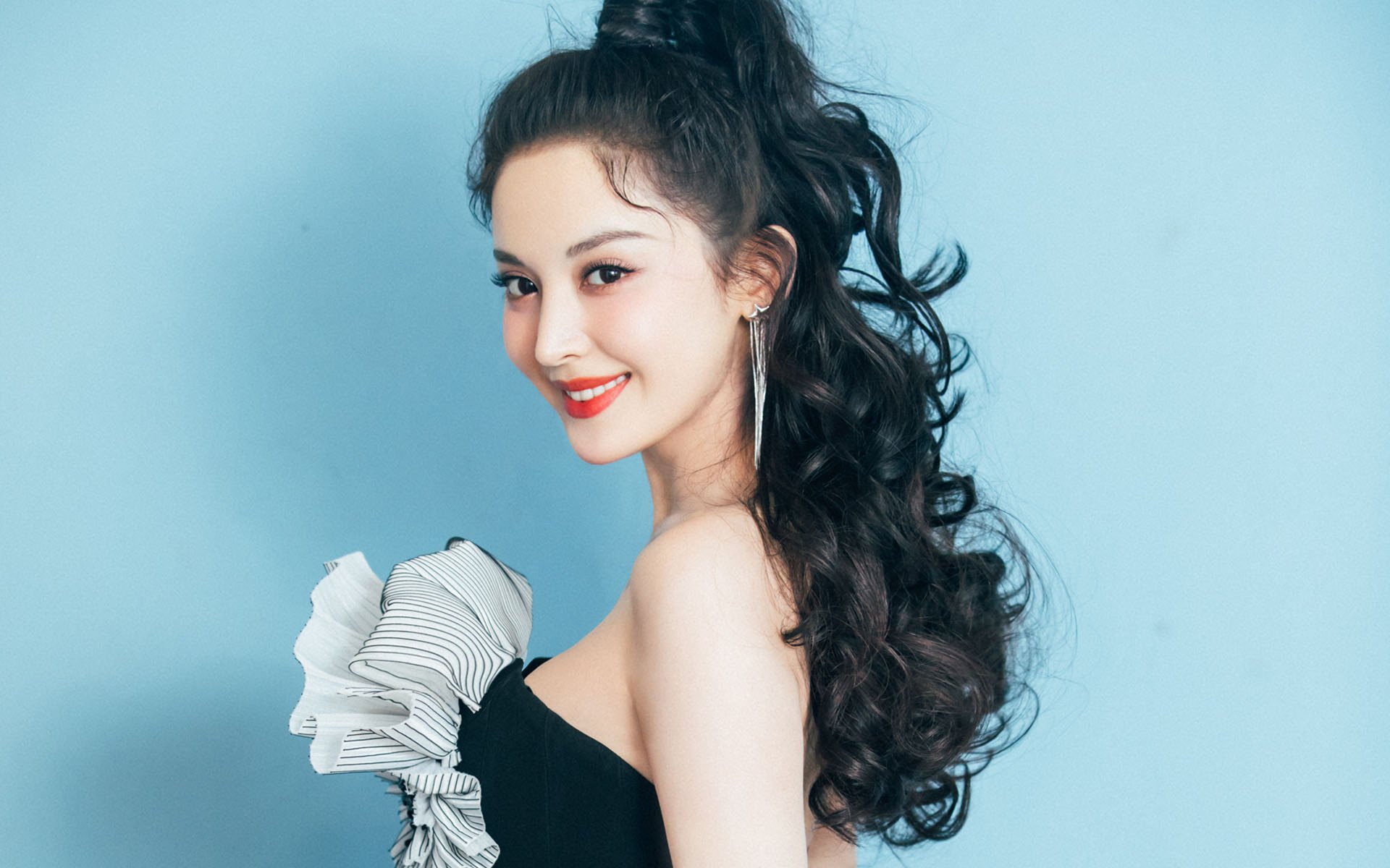 欧冠淘汰赛之夜，当霍勒迪筑起那堵叹息之墙